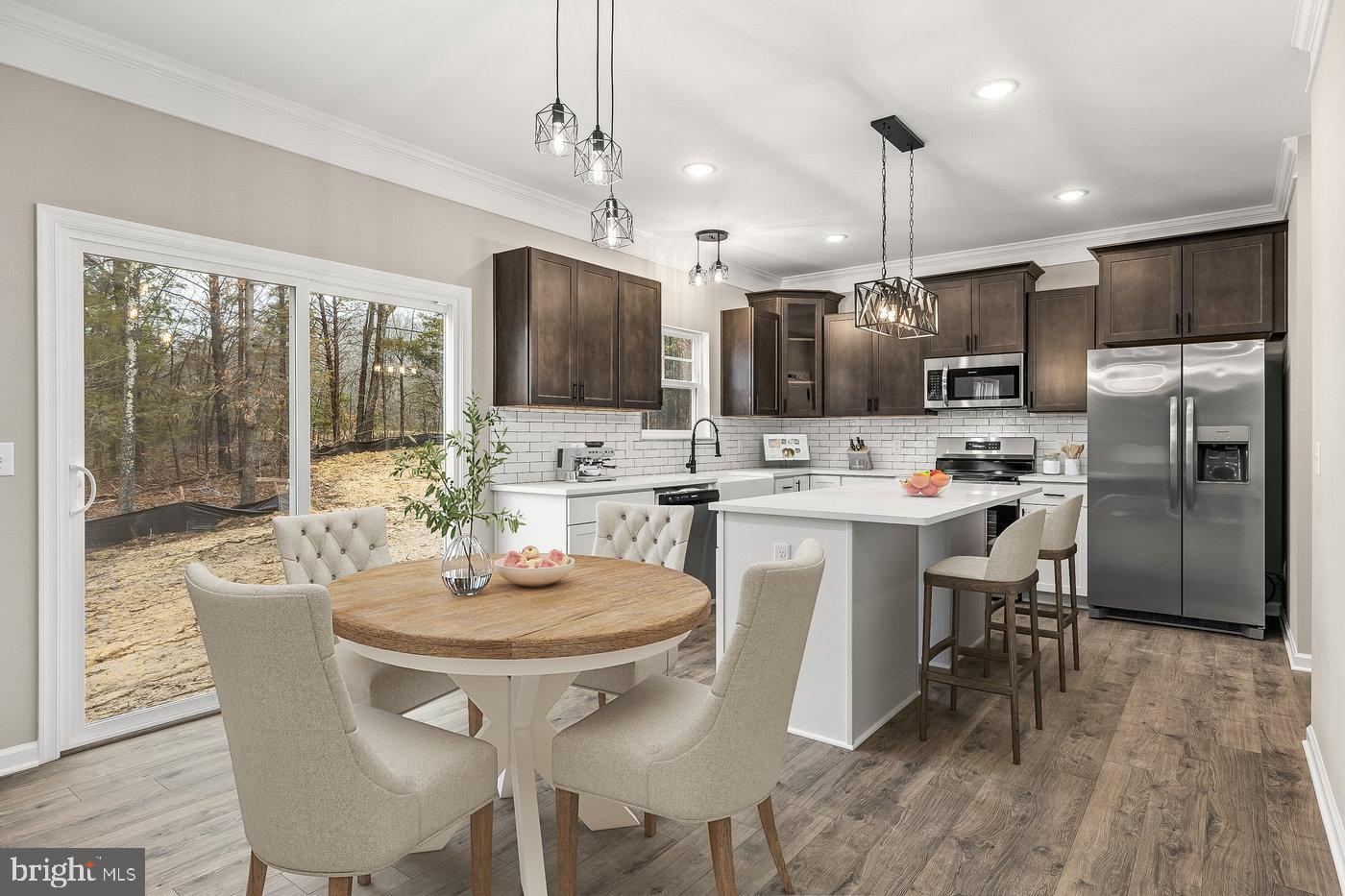 LAKE WILDERNESS - Residential