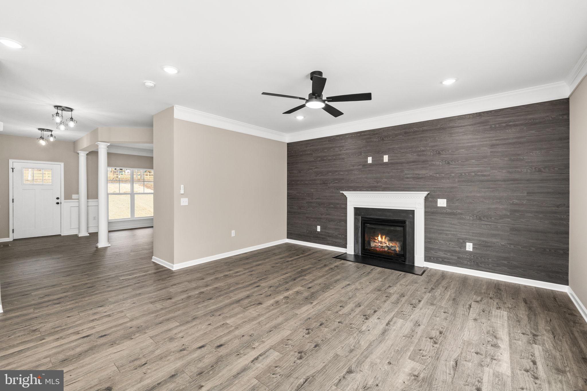 LAKE WILDERNESS - Residential