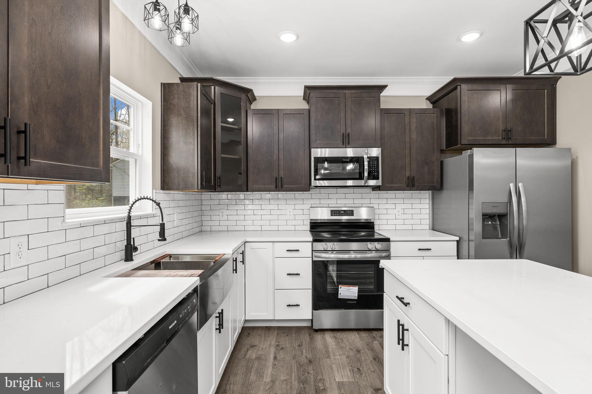 LAKE WILDERNESS - Residential