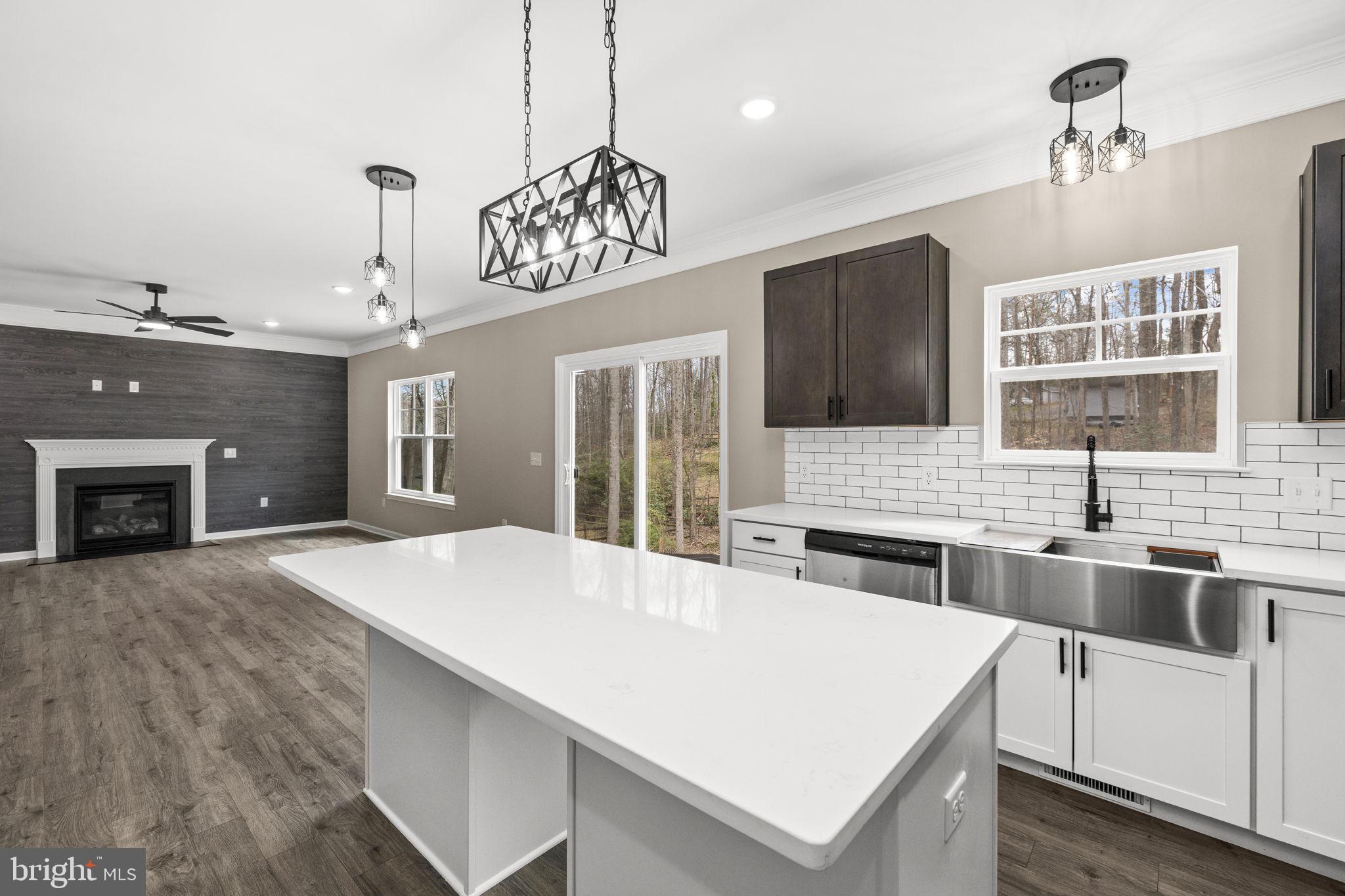 LAKE WILDERNESS - Residential