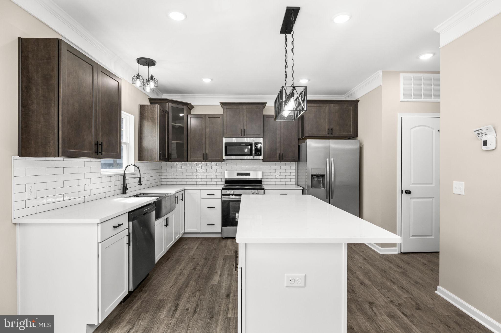 LAKE WILDERNESS - Residential