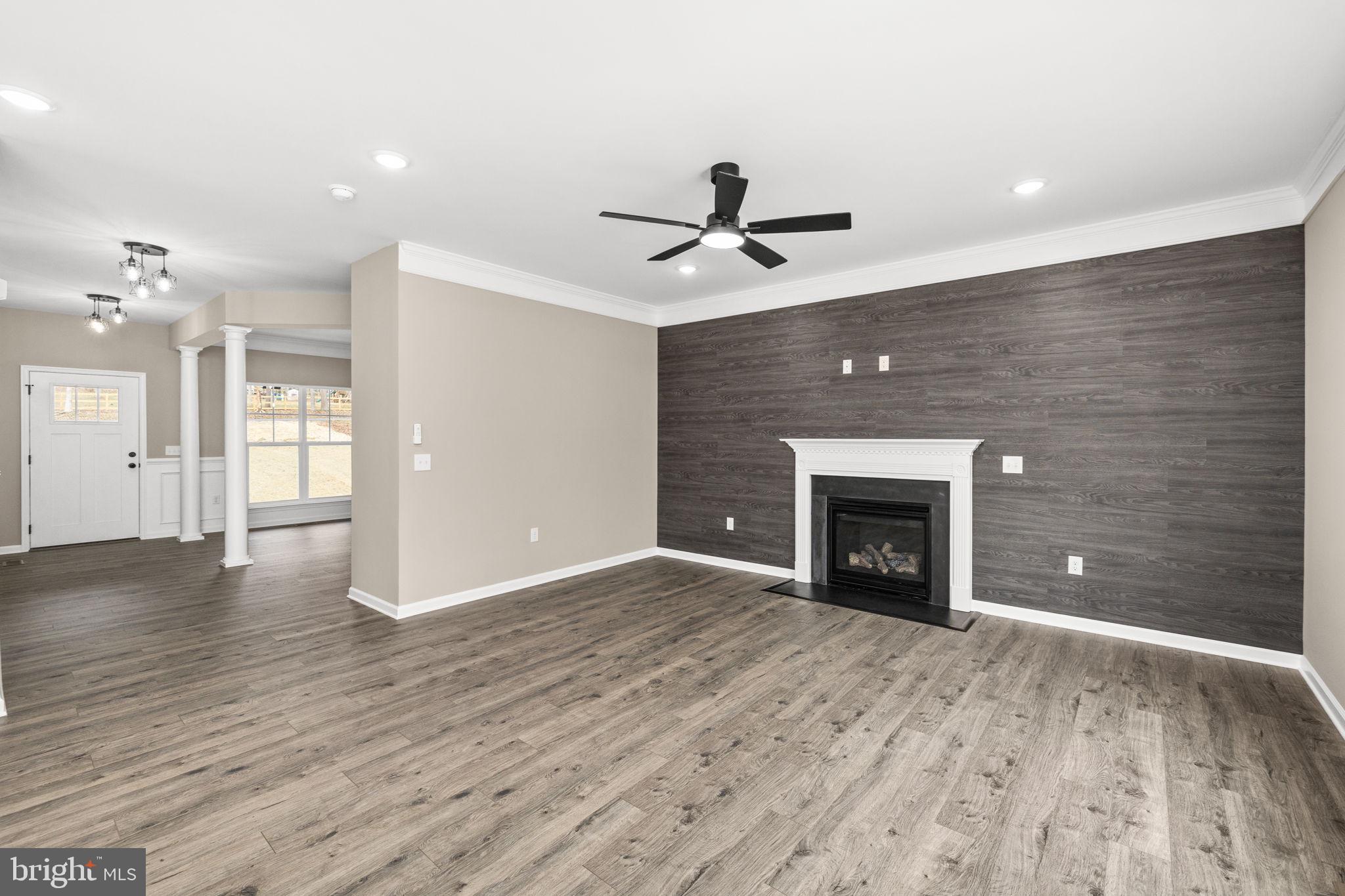 LAKE WILDERNESS - Residential