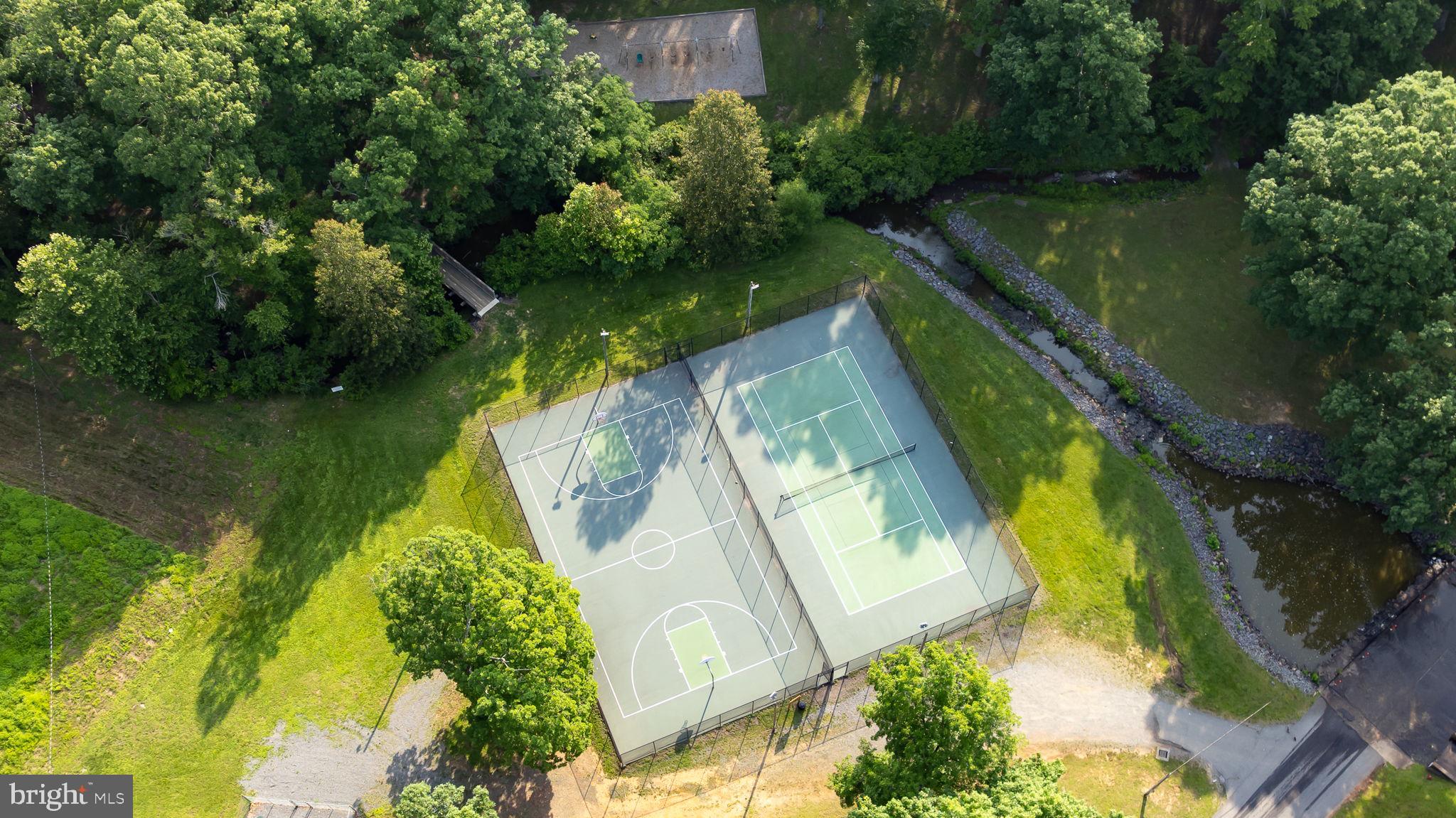 LAKE WILDERNESS - Residential