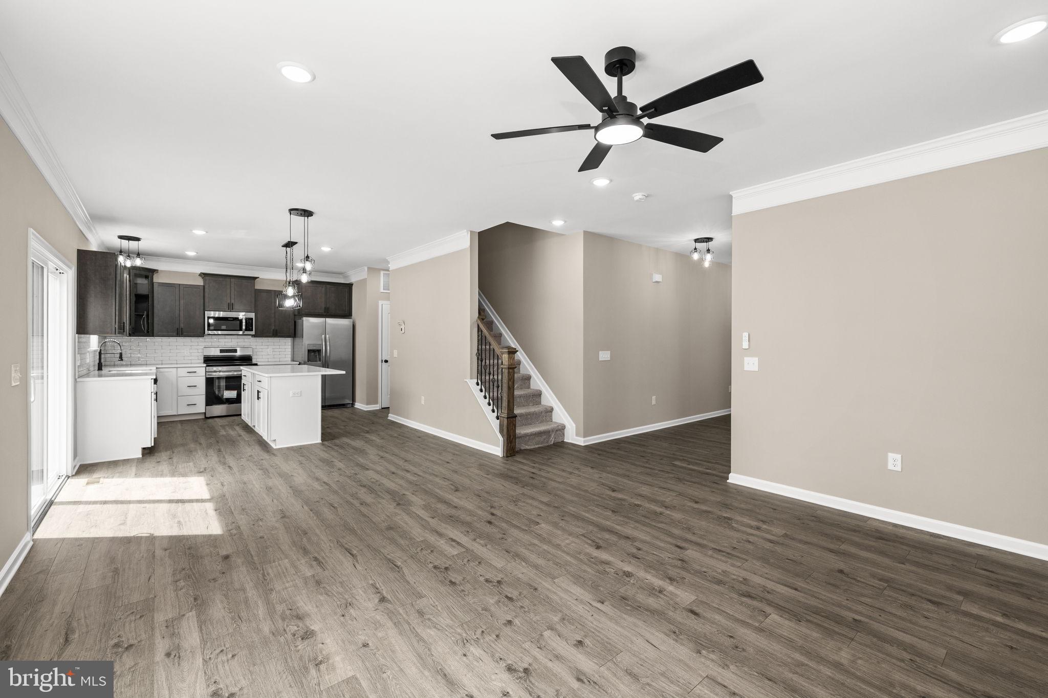 LAKE WILDERNESS - Residential