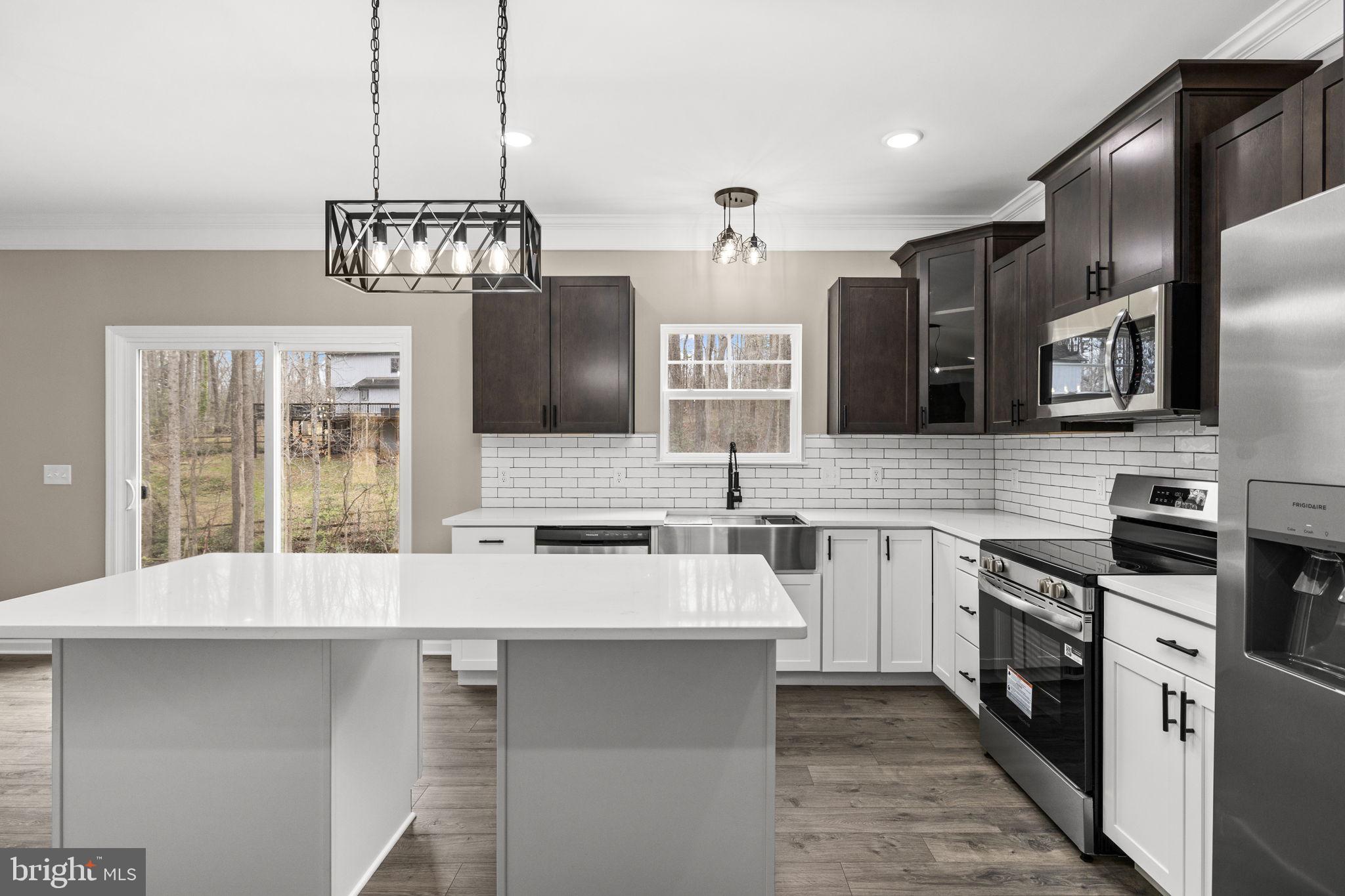 LAKE WILDERNESS - Residential