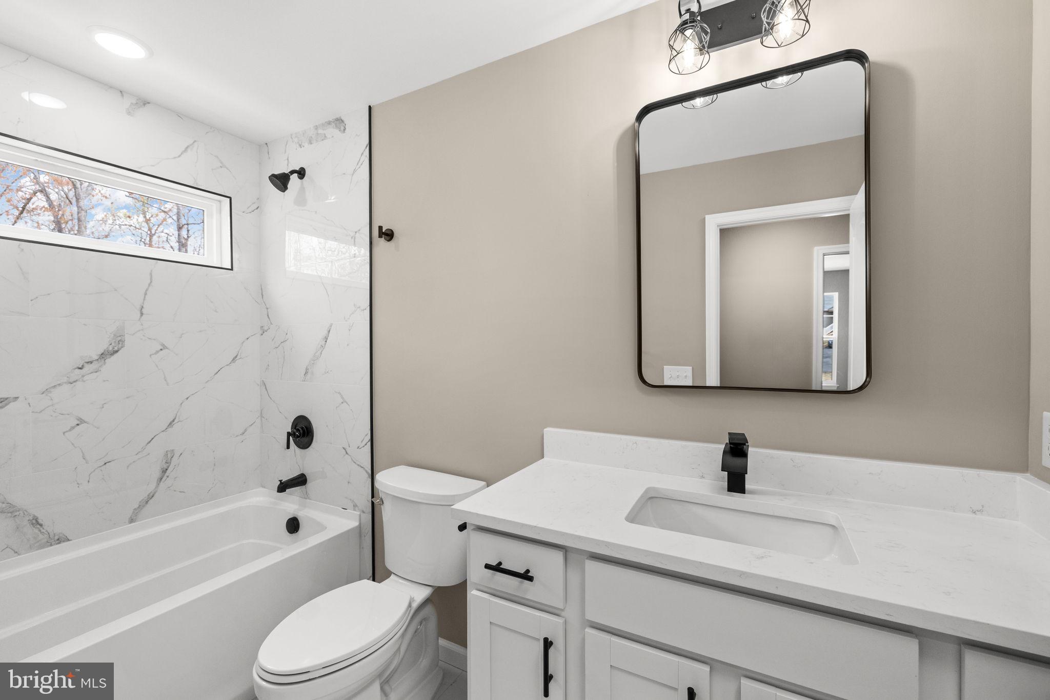 LAKE WILDERNESS - Residential