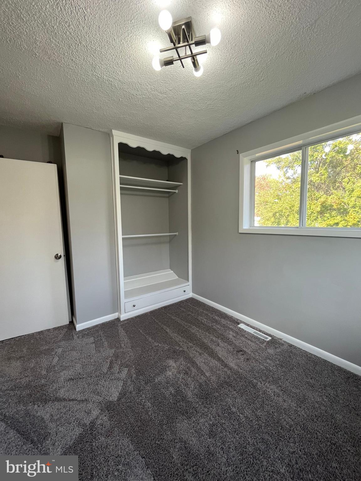 FERNDALE - Residential Lease