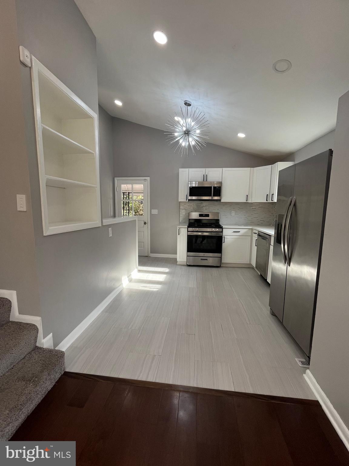 FERNDALE - Residential Lease