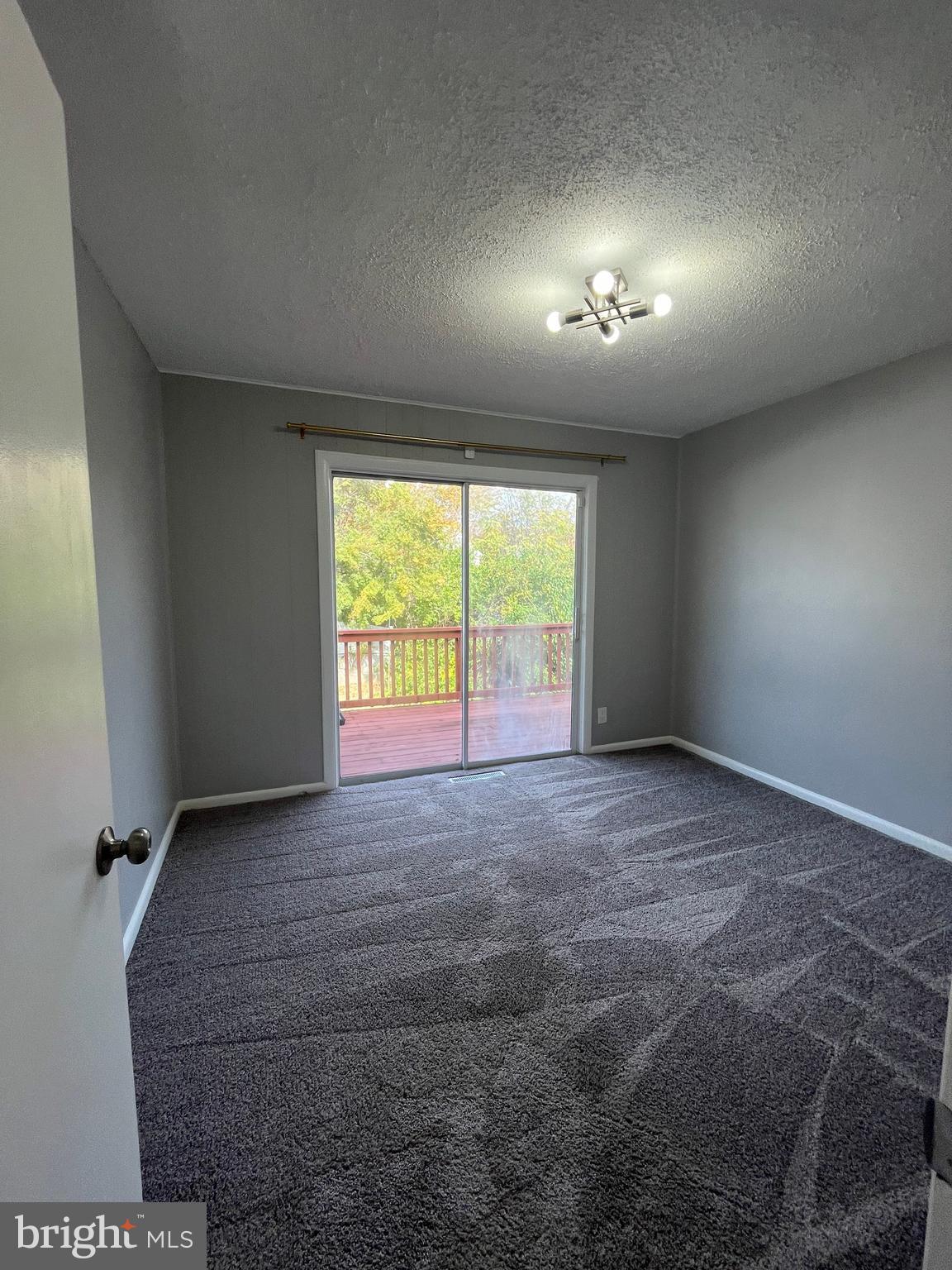 FERNDALE - Residential Lease