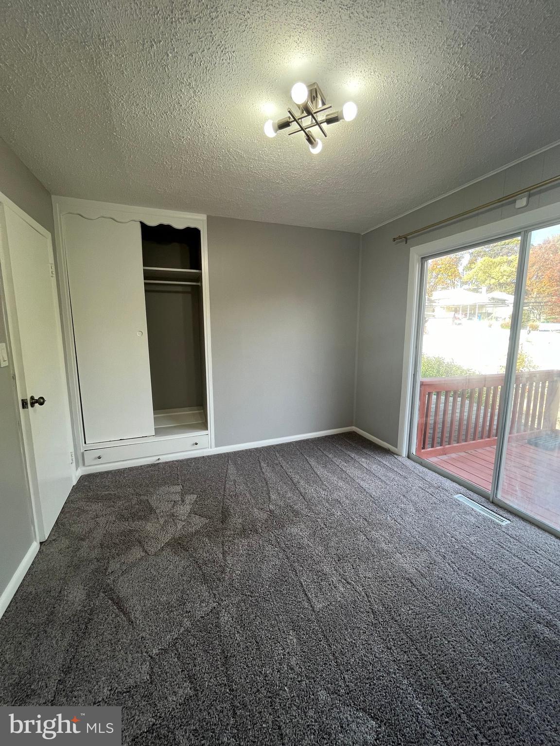 FERNDALE - Residential Lease