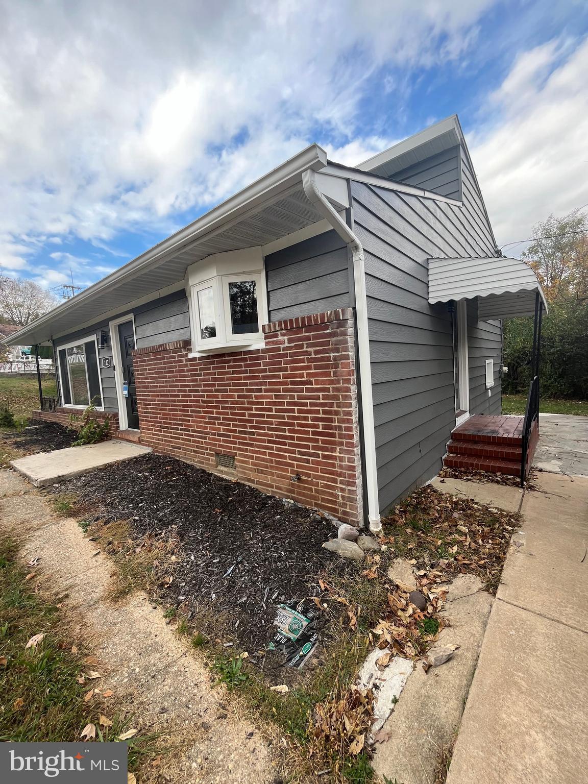 FERNDALE - Residential Lease