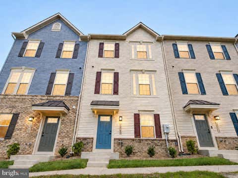 Townhouse For Rent - 19760 Canopy Loop Loop<br/> MONTGOMERY VILLAGE, MD 20886
