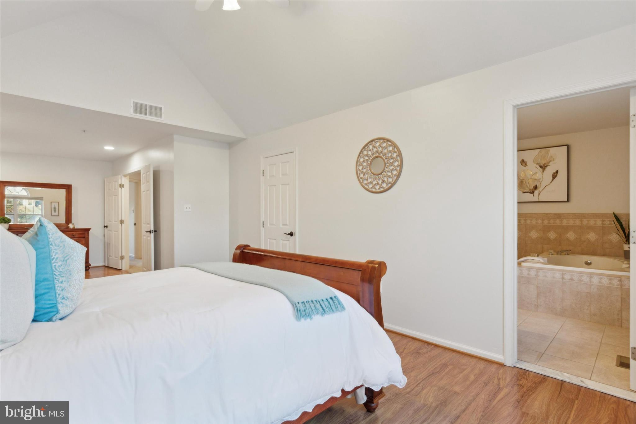 CENTER POINT FARM - Residential