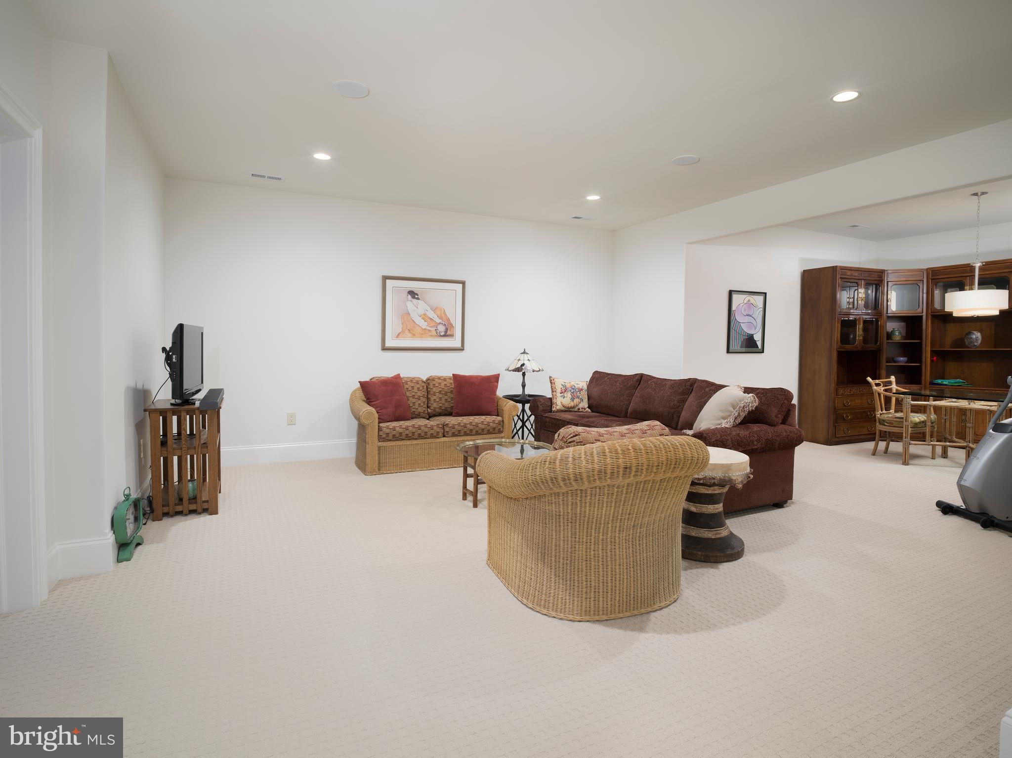 HAVERFORD RESERVE - Residential