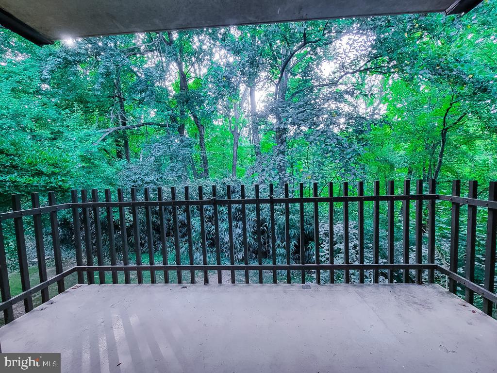 VANTAGE HILL - Residential Lease