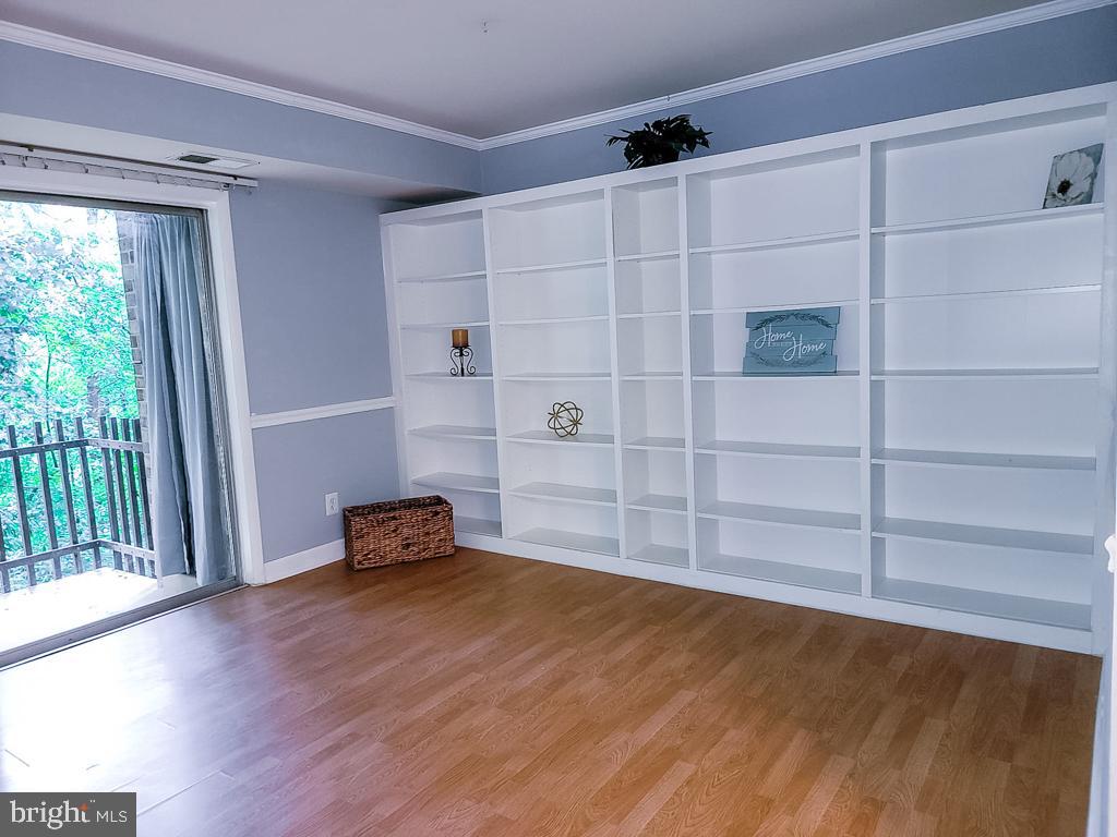 VANTAGE HILL - Residential Lease