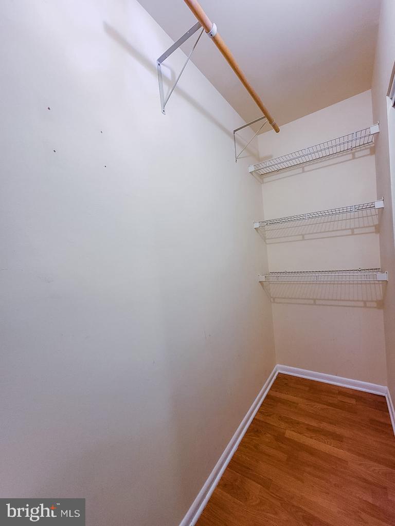 VANTAGE HILL - Residential Lease