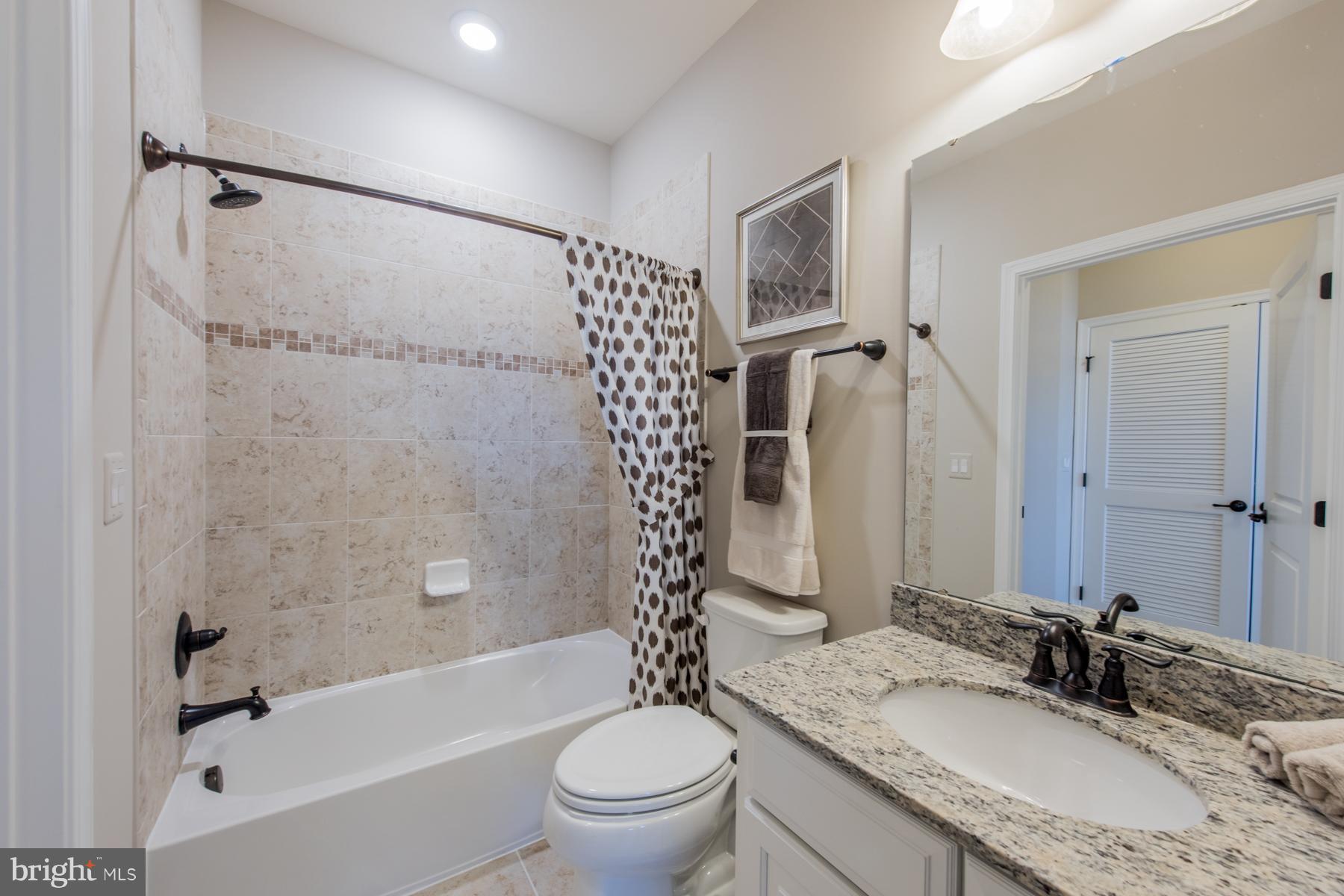 LAKE LINGANORE OAKDALE - Residential