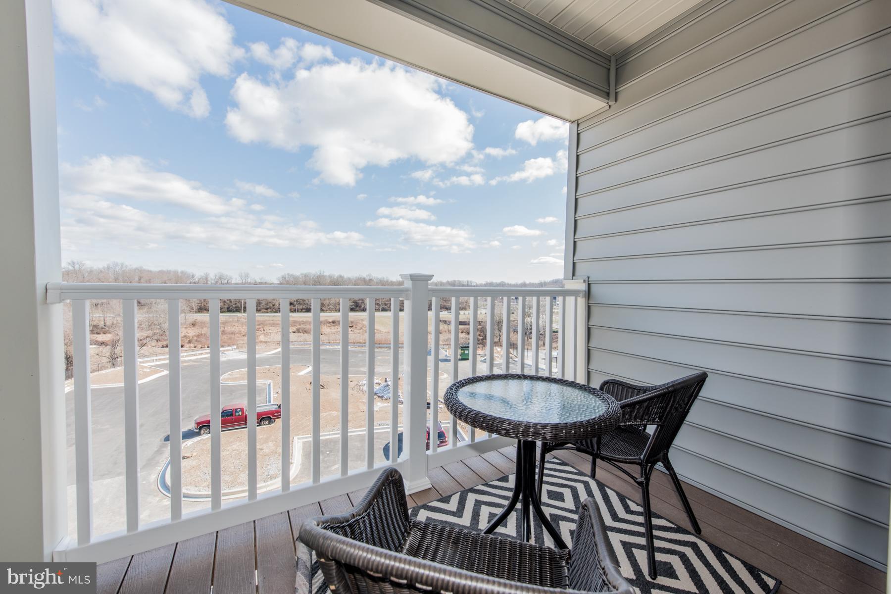 LAKE LINGANORE OAKDALE - Residential