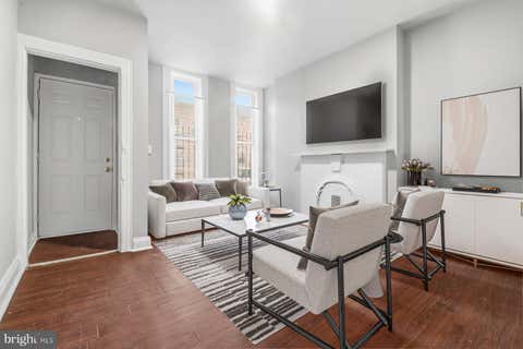 Townhouse For Sale - 315 S Calhoun Street<br/> BALTIMORE, MD 21223