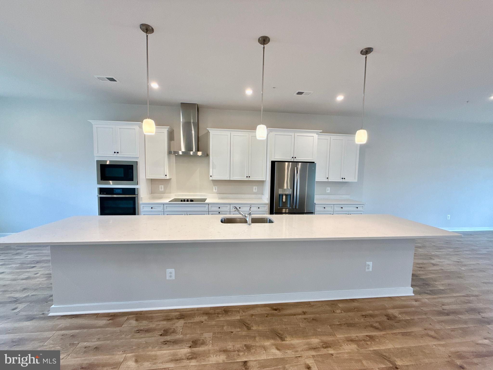 WESTSIDE AT SHADY GROVE METRO - Residential