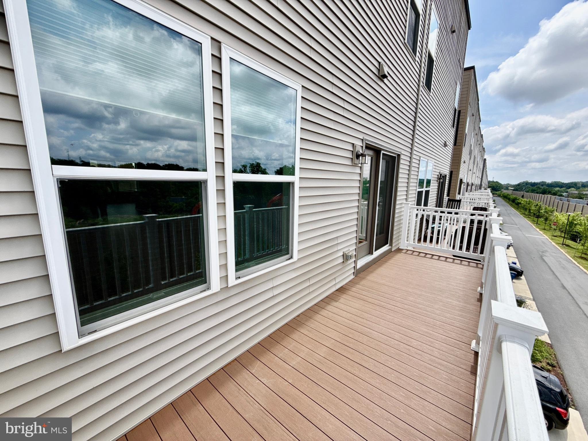 WESTSIDE AT SHADY GROVE METRO - Residential