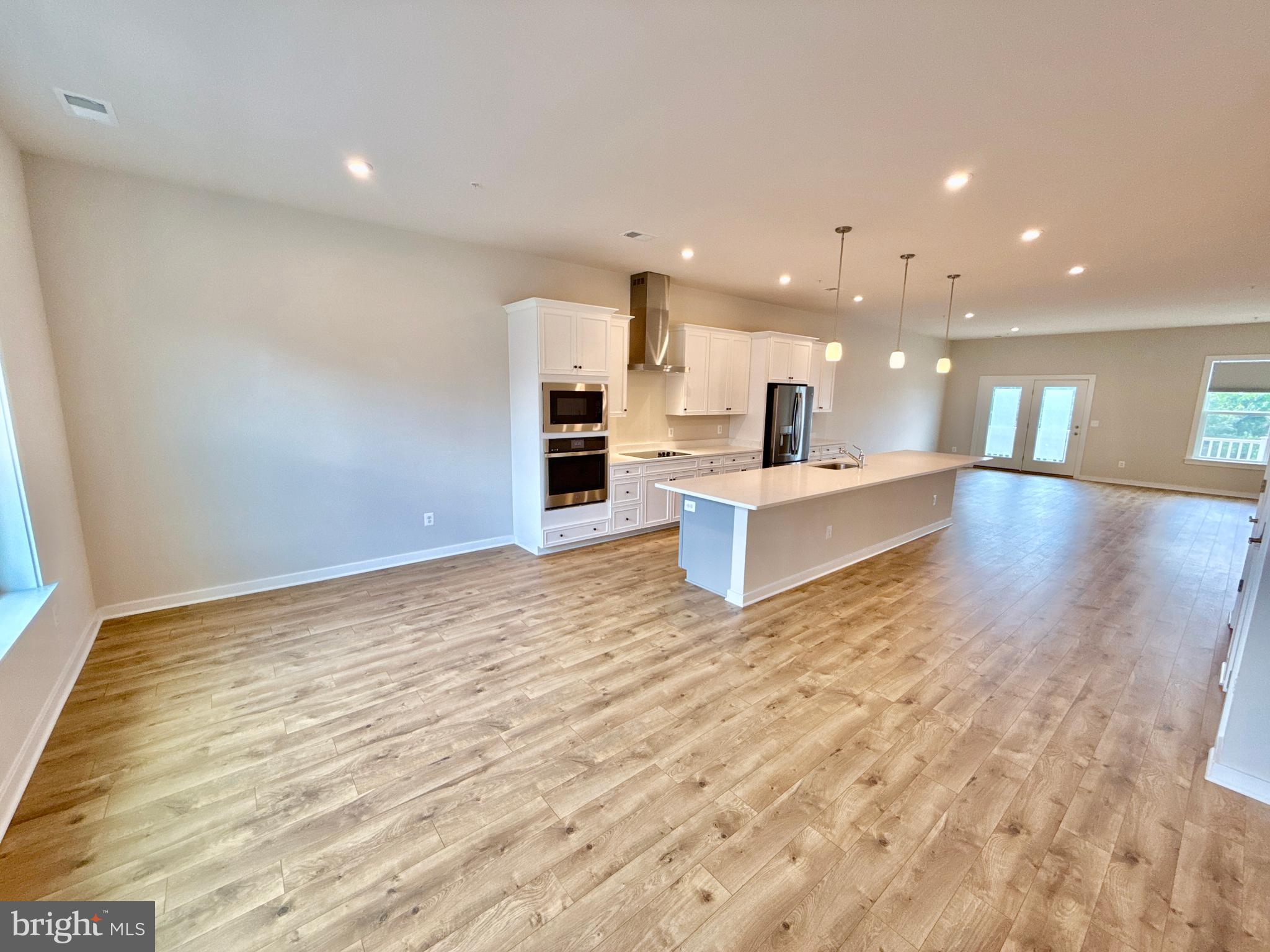 WESTSIDE AT SHADY GROVE METRO - Residential