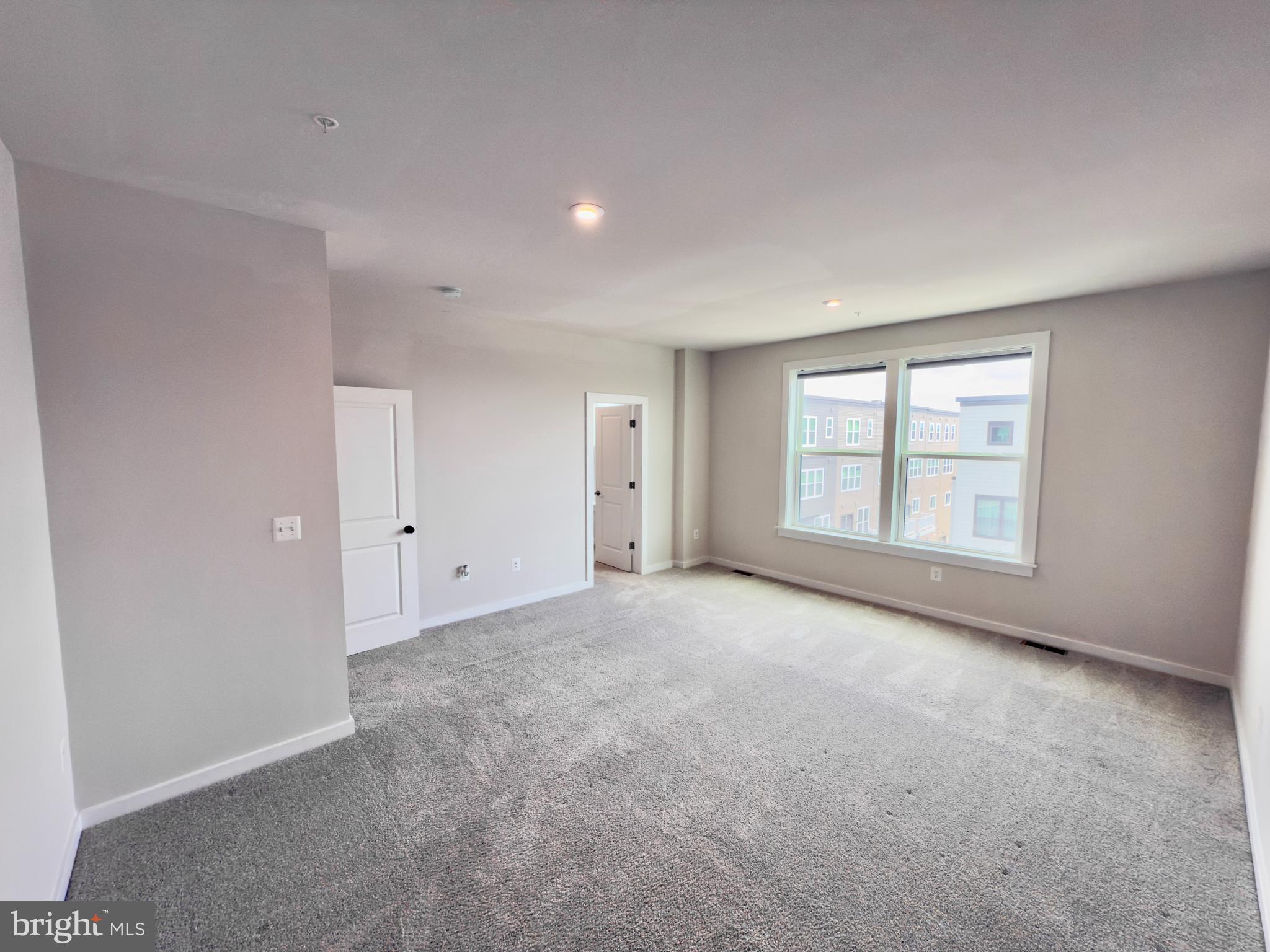 WESTSIDE AT SHADY GROVE METRO - Residential