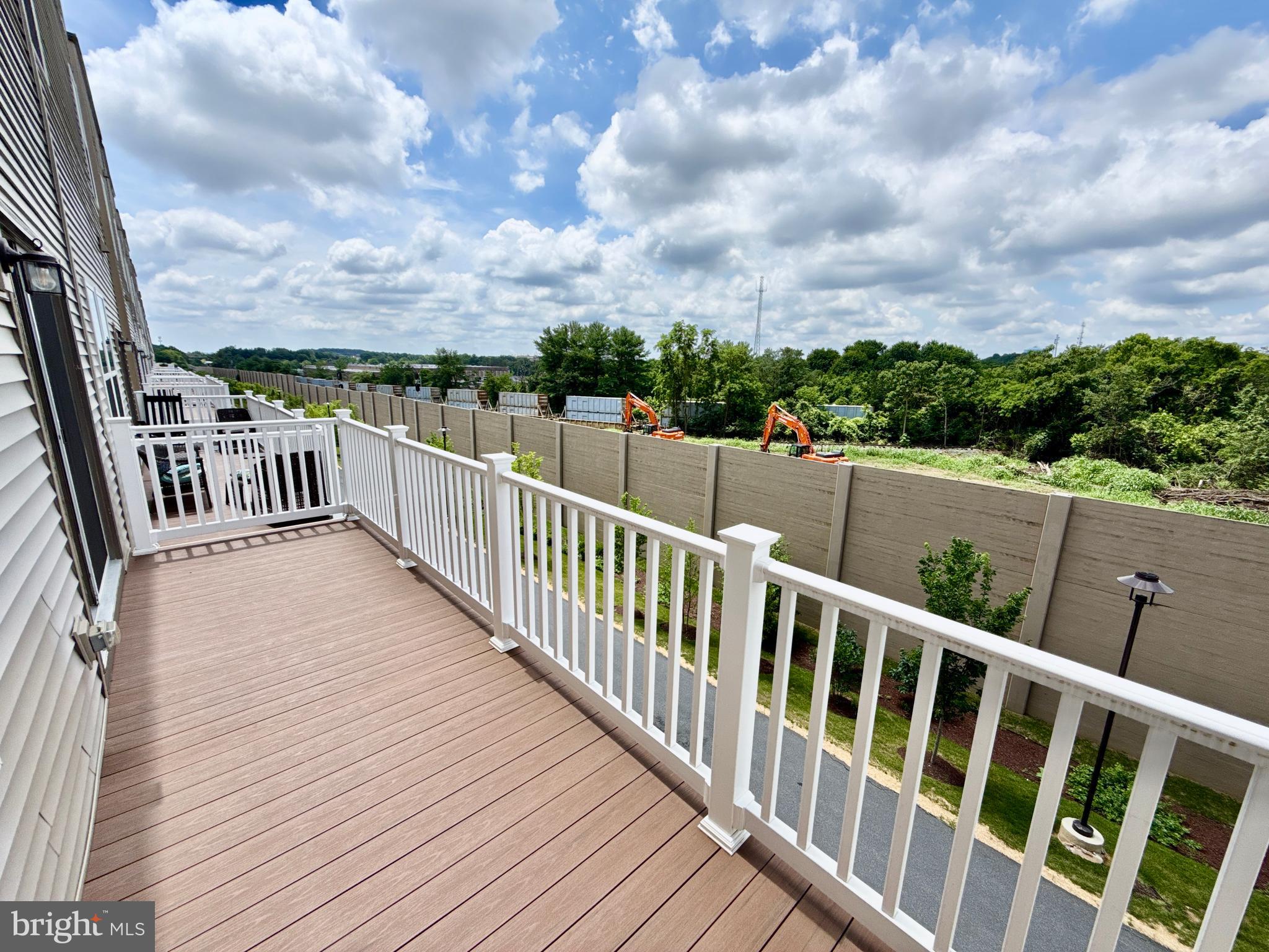 WESTSIDE AT SHADY GROVE METRO - Residential