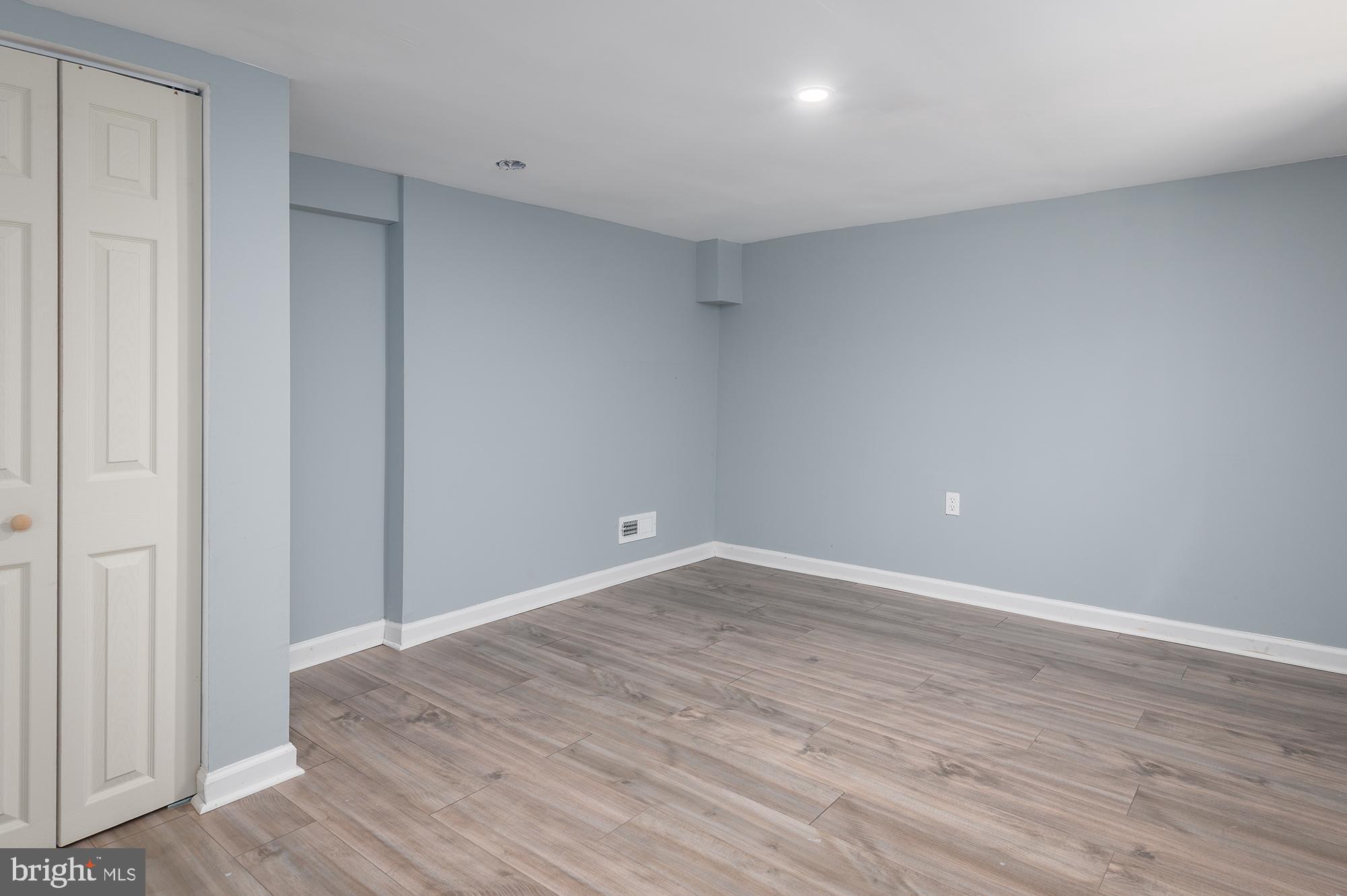 PARKVILLE - Residential