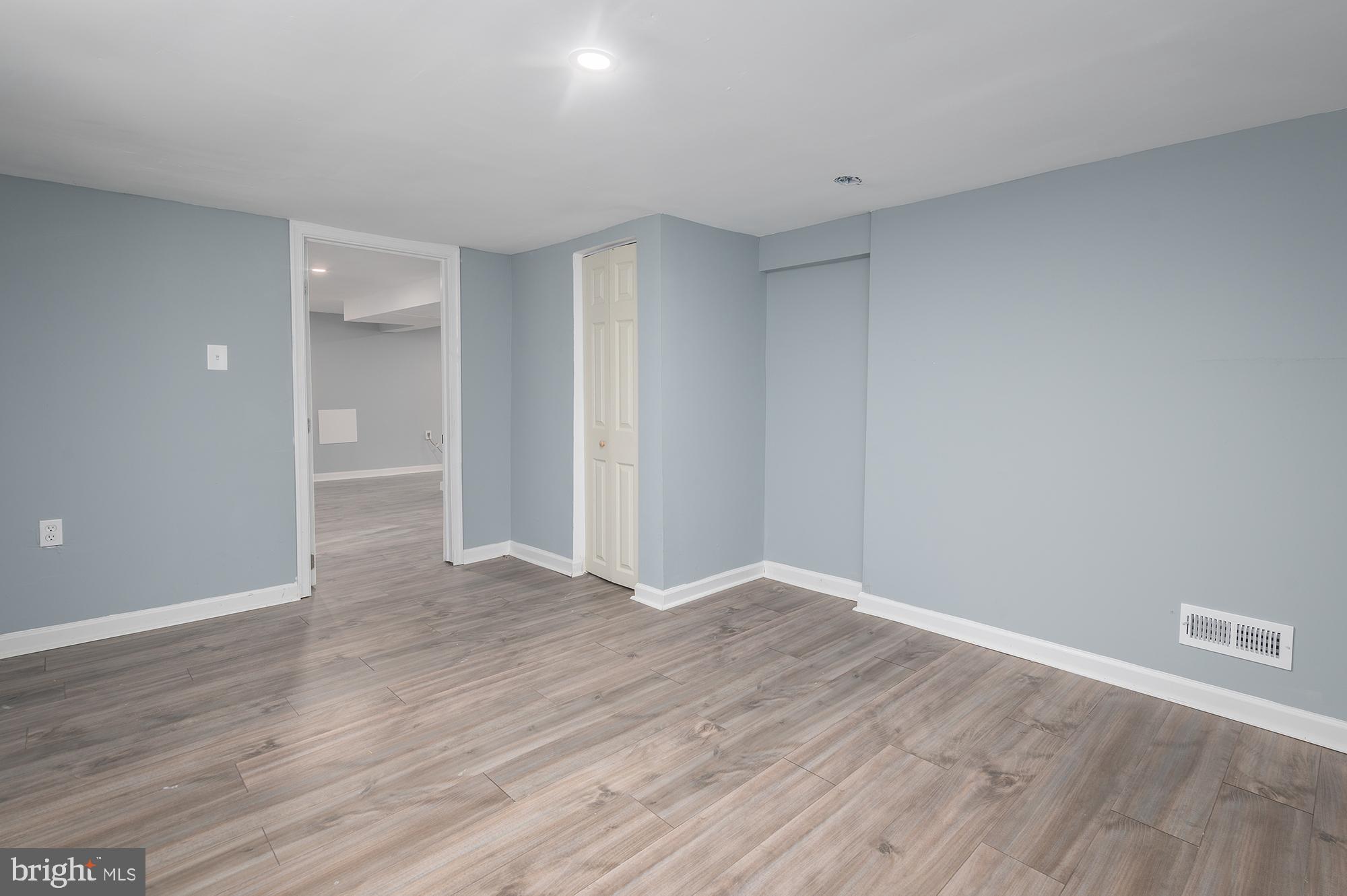 PARKVILLE - Residential