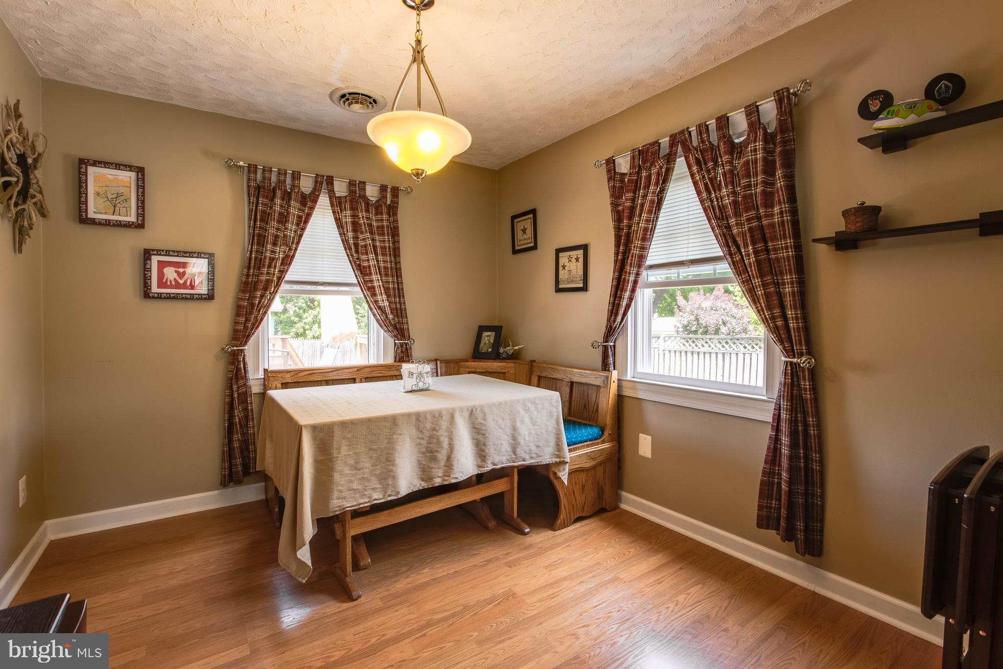 WOOD'S SUB LA PLATA - Residential