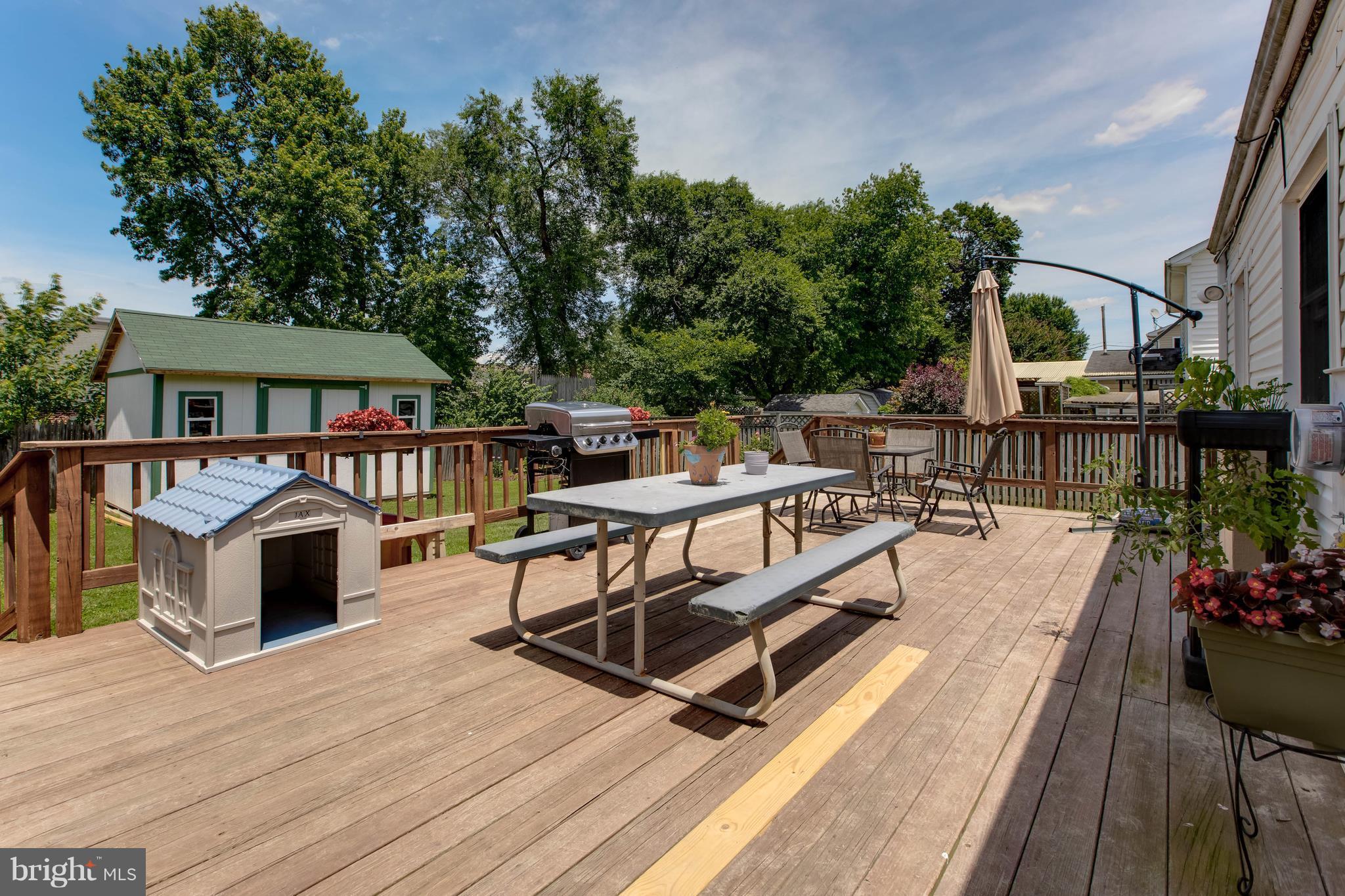 WOOD'S SUB LA PLATA - Residential