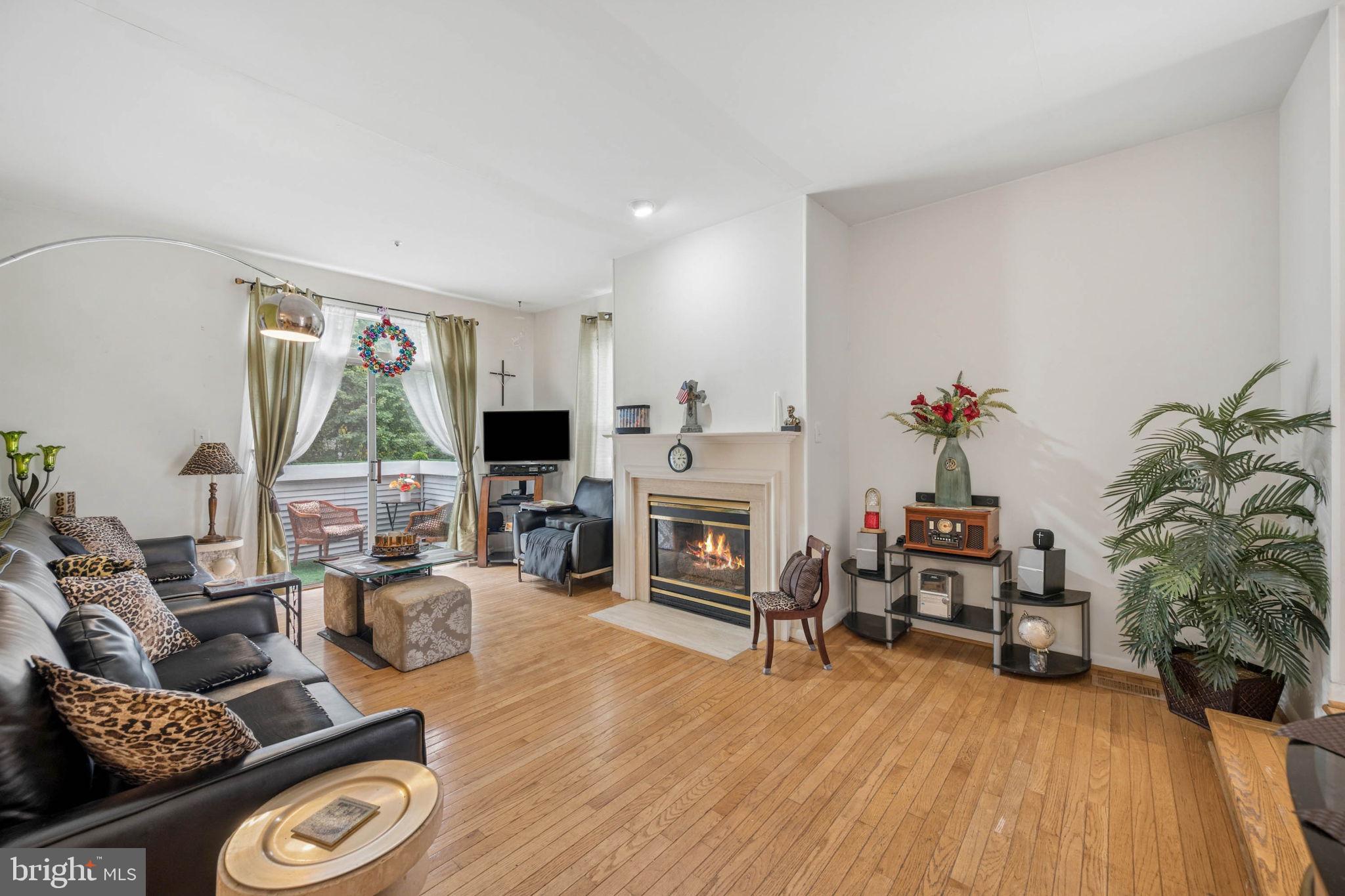 18172 ROYAL BONNET CIRCLE