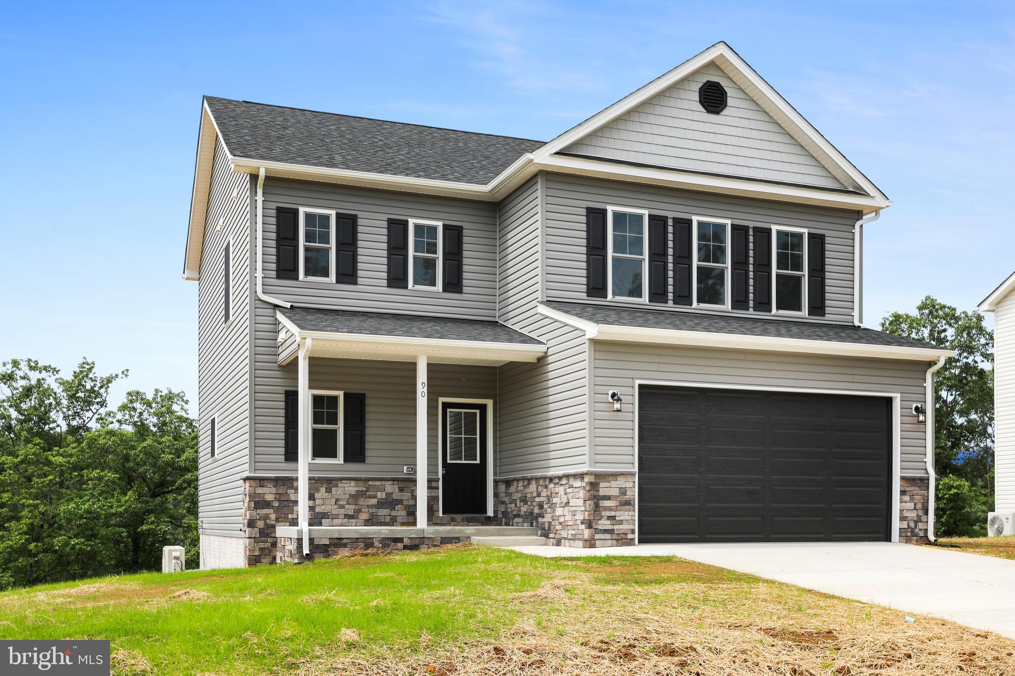 MIDDLE CREEK VISTAS - Residential