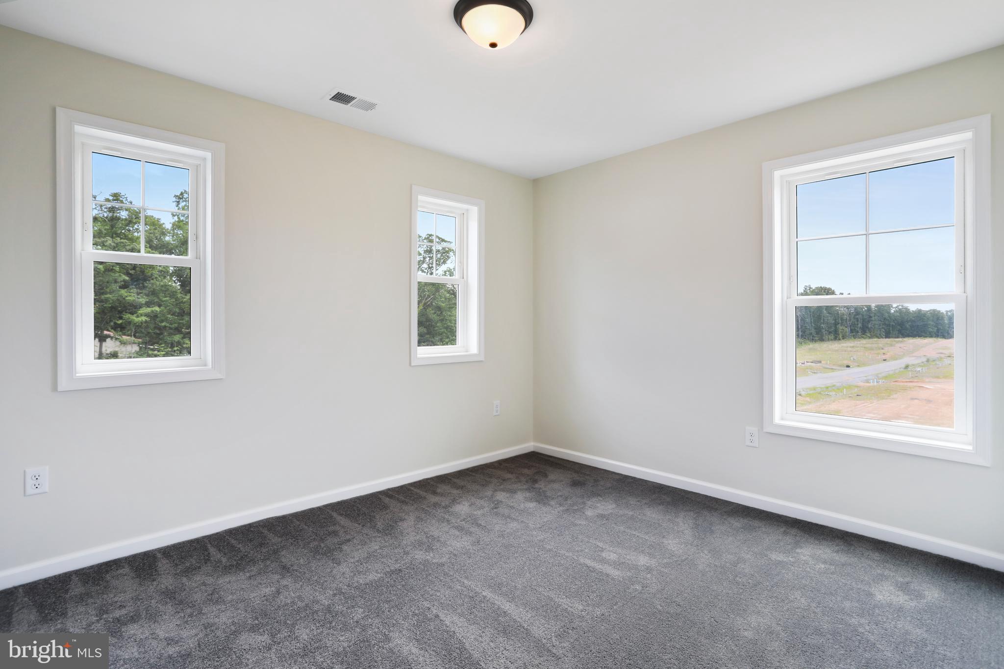 MIDDLE CREEK VISTAS - Residential