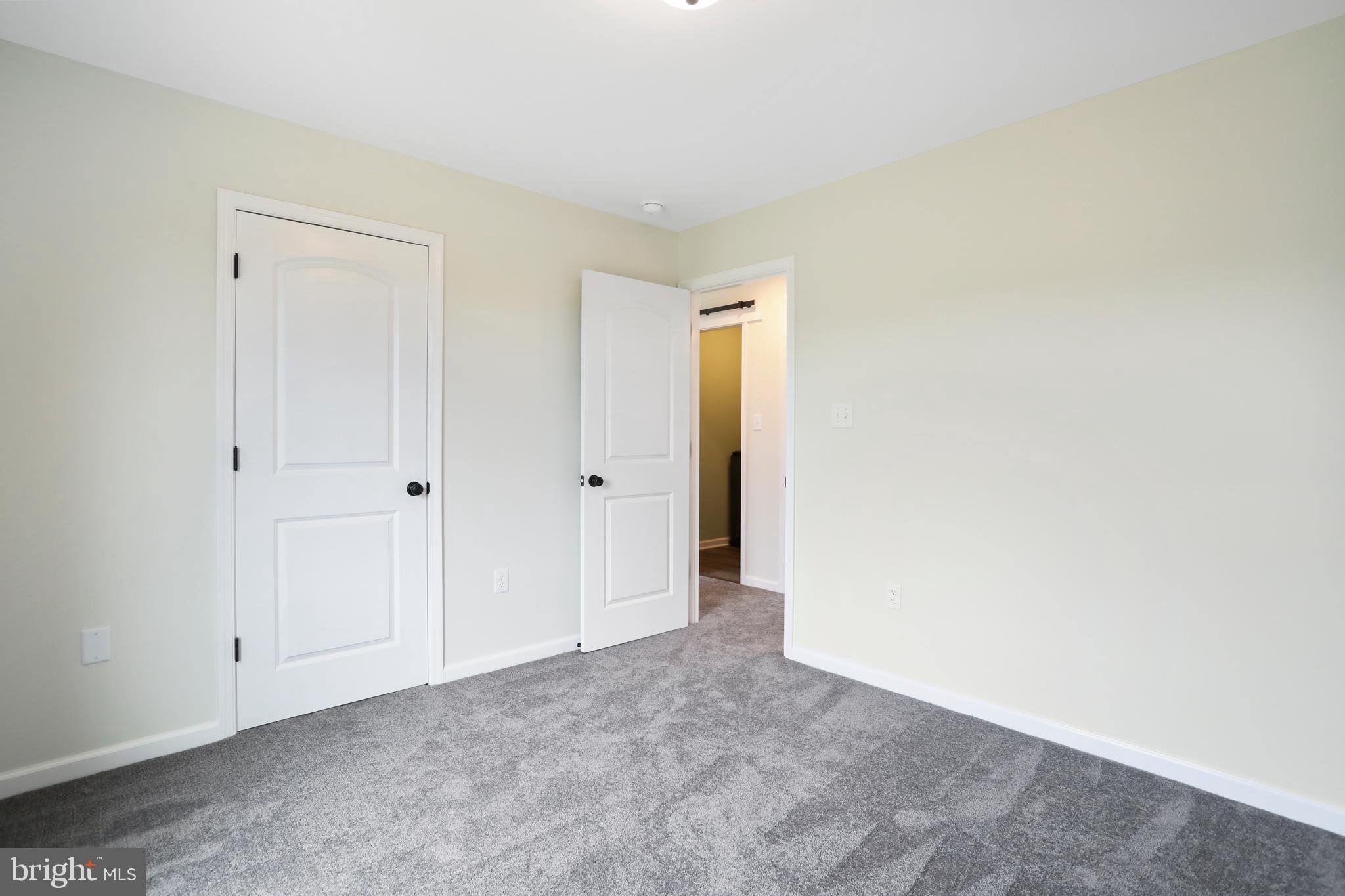 MIDDLE CREEK VISTAS - Residential