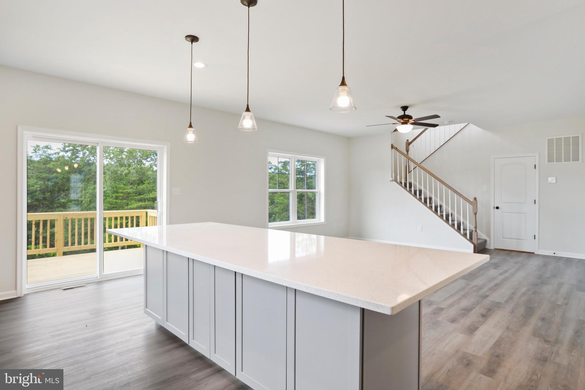 MIDDLE CREEK VISTAS - Residential