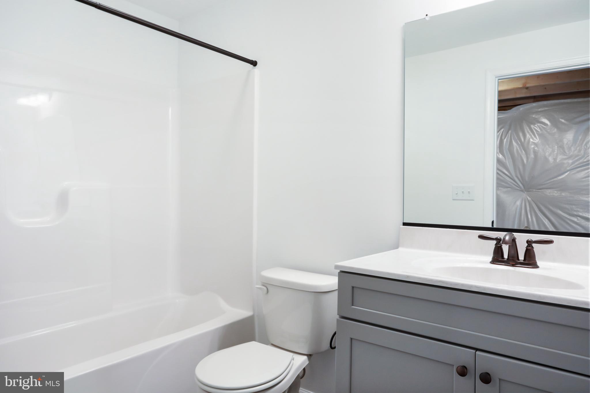 MIDDLE CREEK VISTAS - Residential