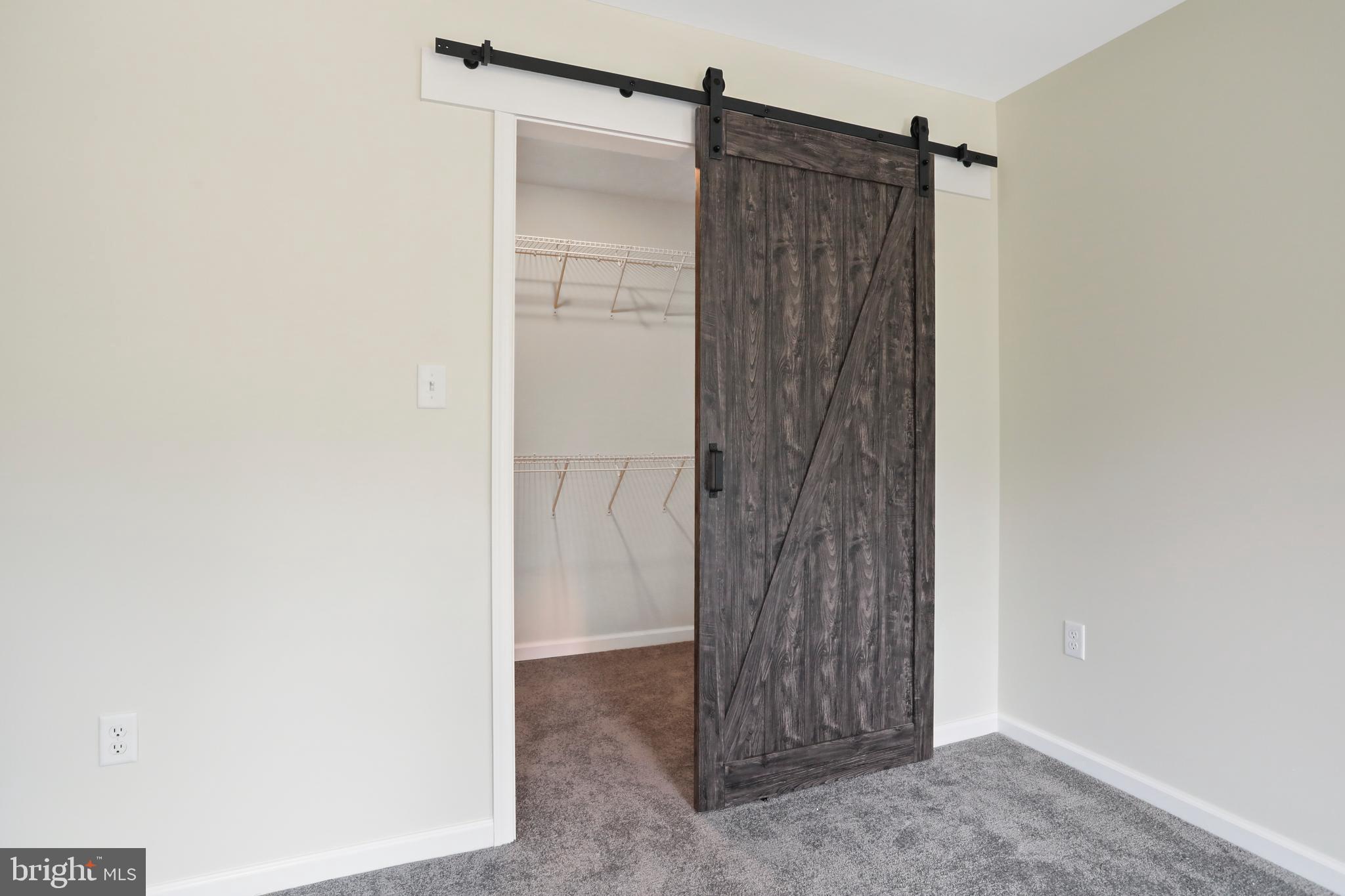 MIDDLE CREEK VISTAS - Residential