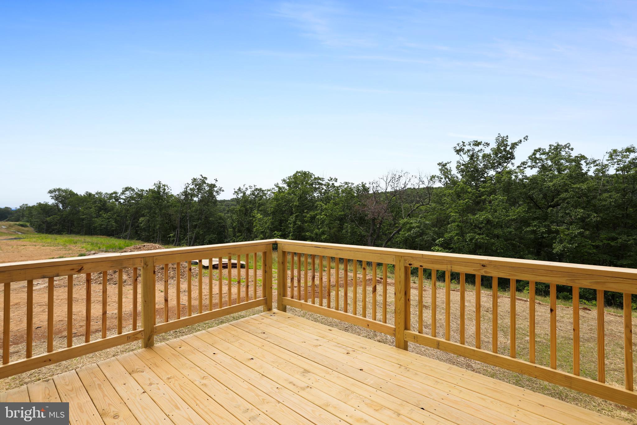 MIDDLE CREEK VISTAS - Residential