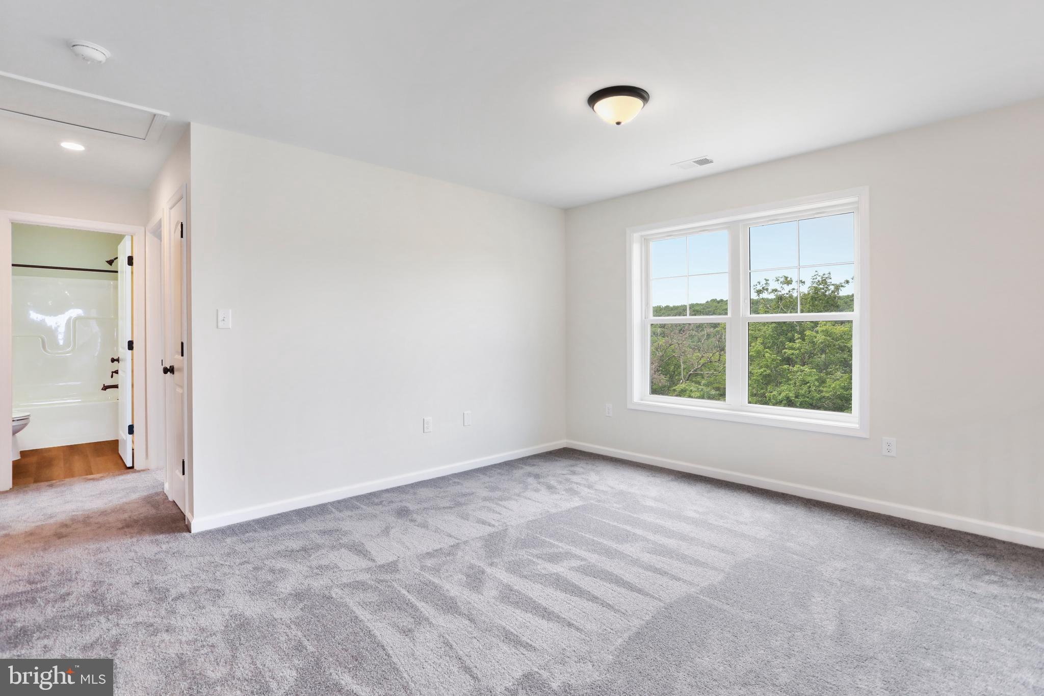 MIDDLE CREEK VISTAS - Residential