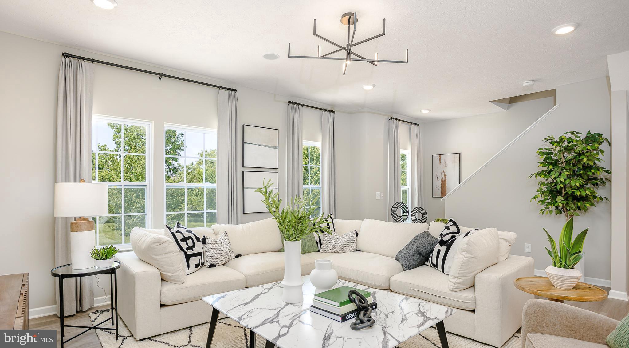 HUNTWELL WEST - Residential