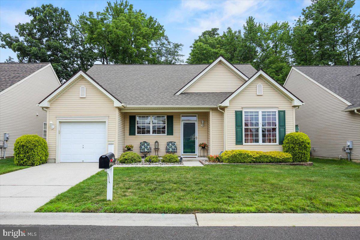 Photo 1 of 27 — 261 HERITAGE WAY, WOODBURY, NJ 08096