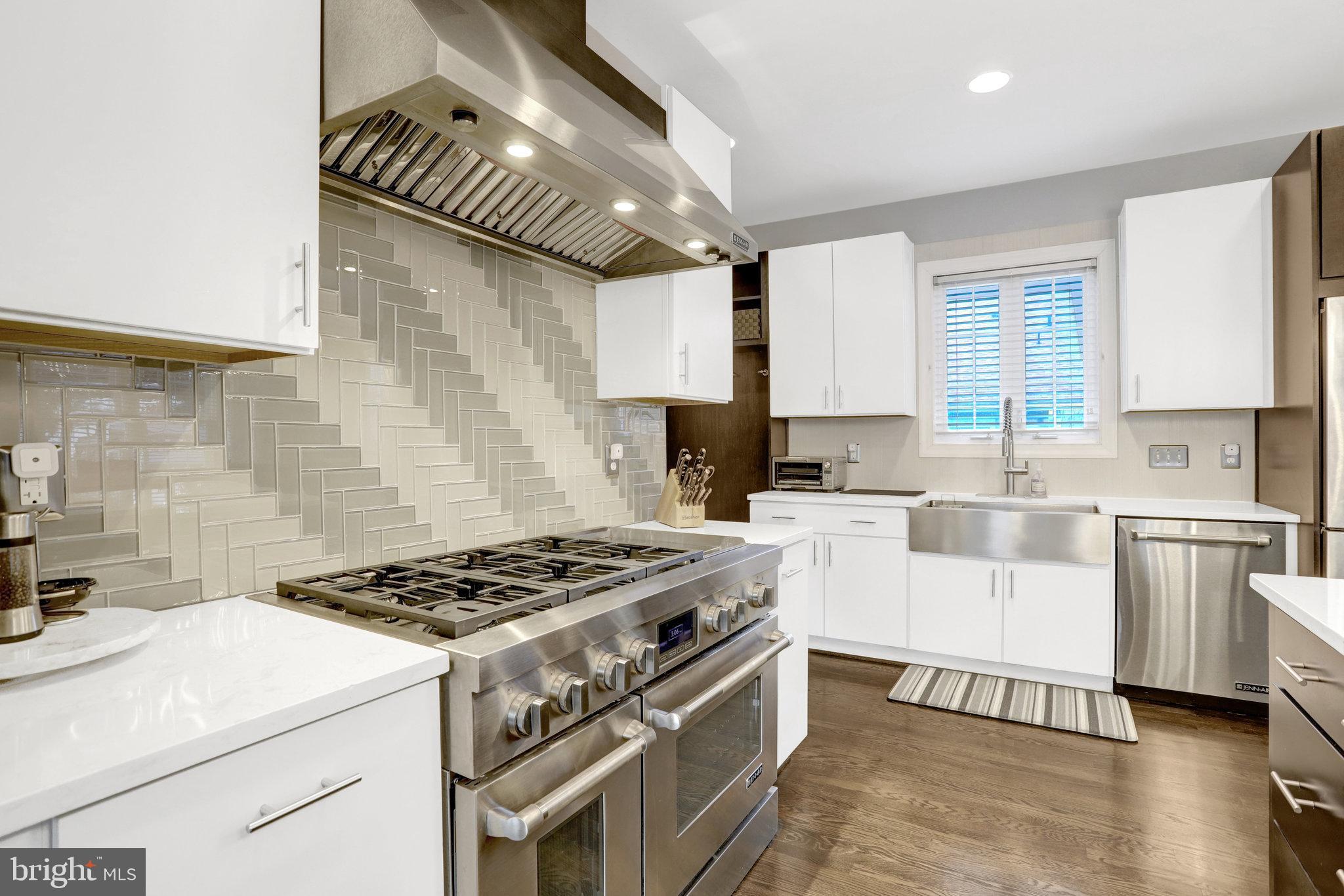 ALCOVA HEIGHTS - Residential