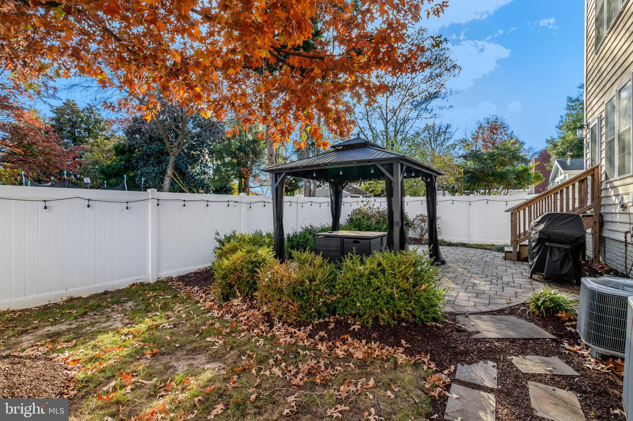 ALCOVA HEIGHTS - Residential