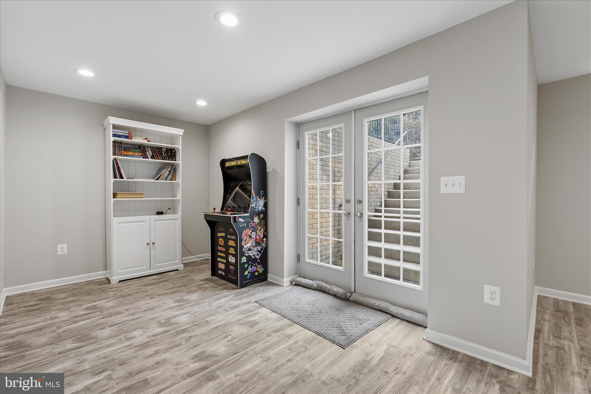 WAVERLY FARM - Residential