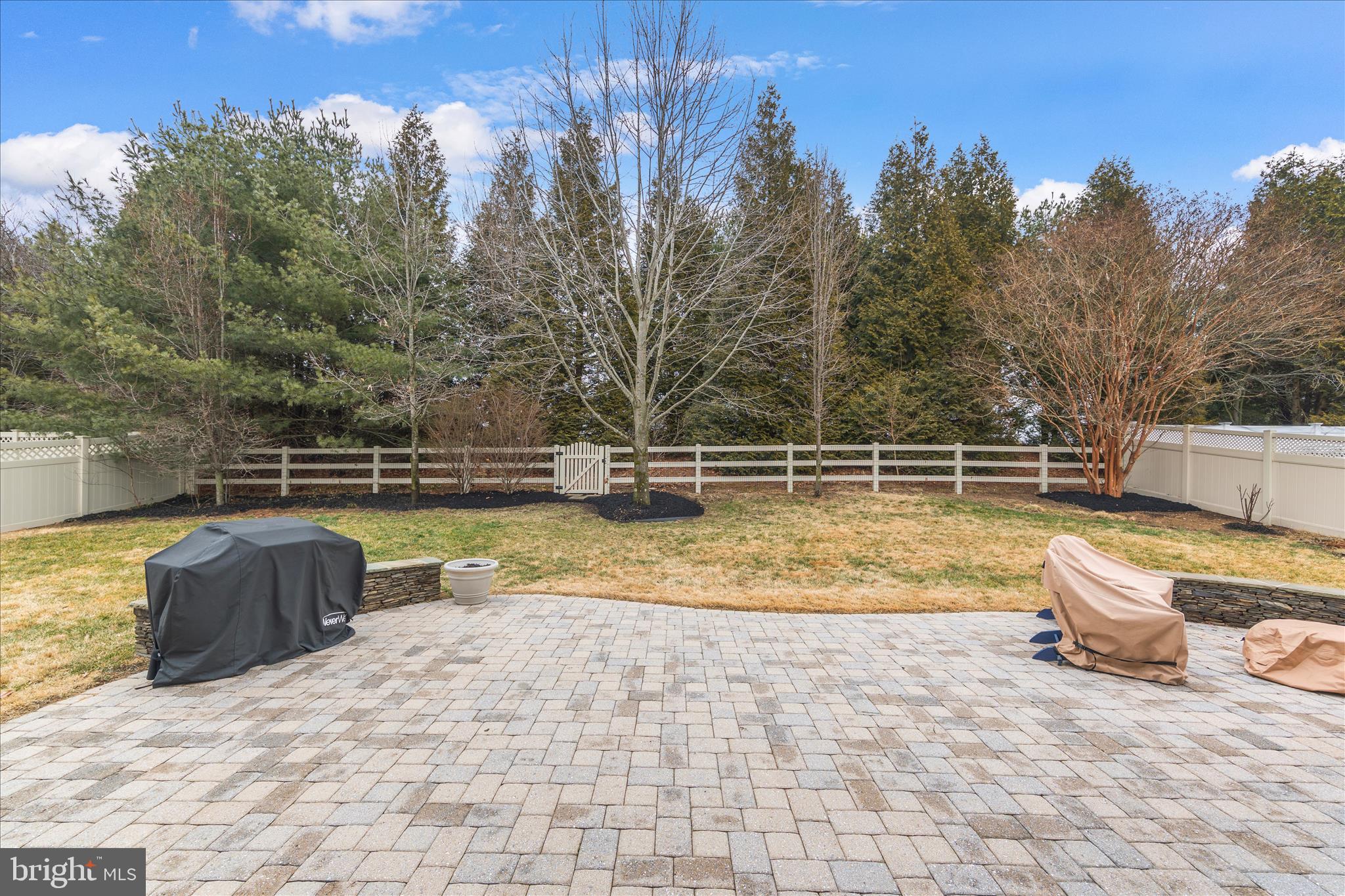 WAVERLY FARM - Residential