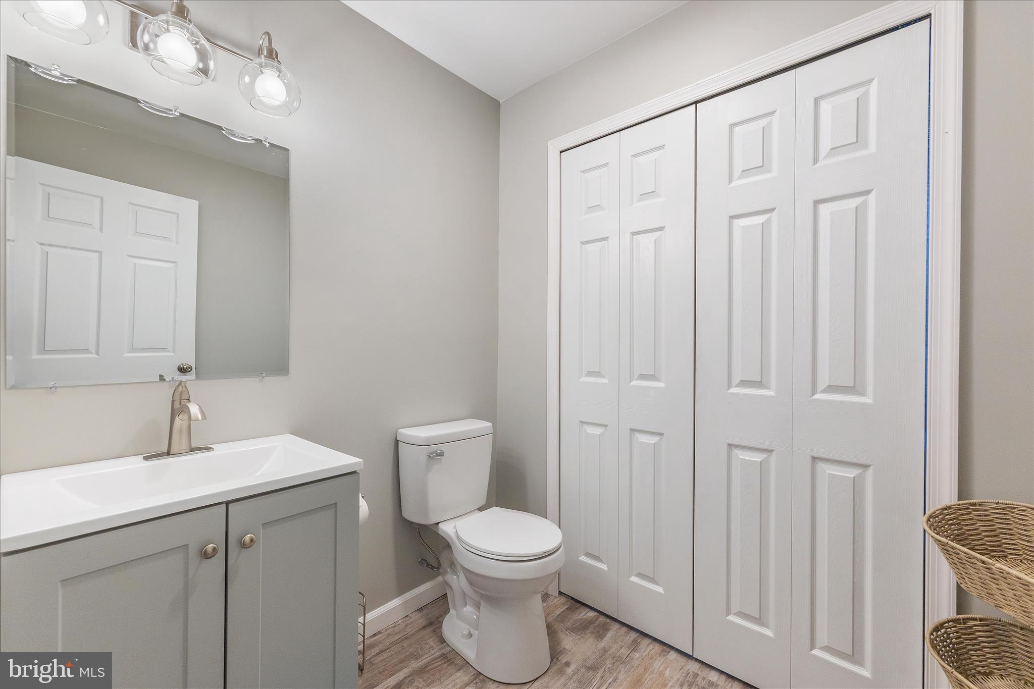 WAVERLY FARM - Residential