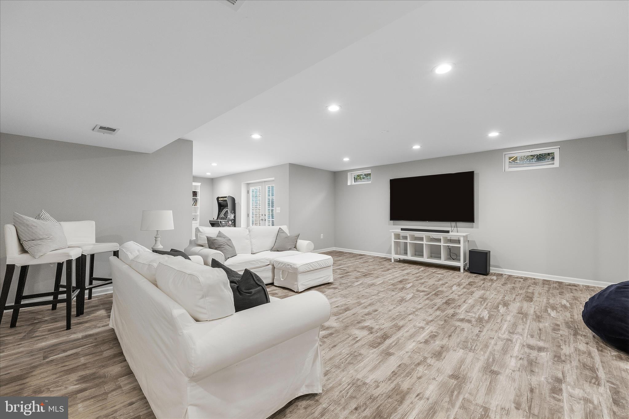 WAVERLY FARM - Residential